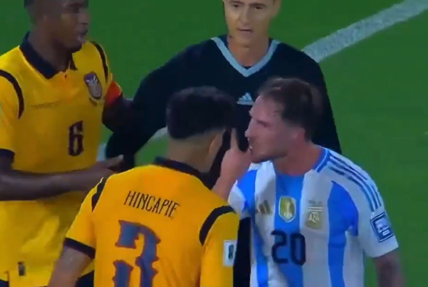 “Panas! Bintang Liverpool Naik Hantu, Jerit Depan Muka Bek Arsenal”