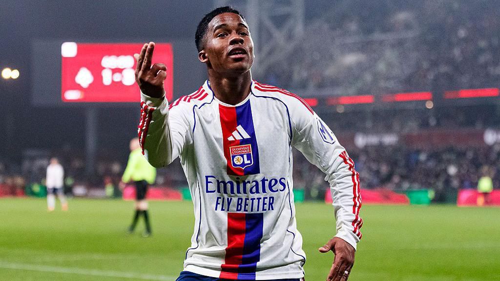 PEREBUTAN TAKHTA LIGUE 1 KEMBALI TERBUKA