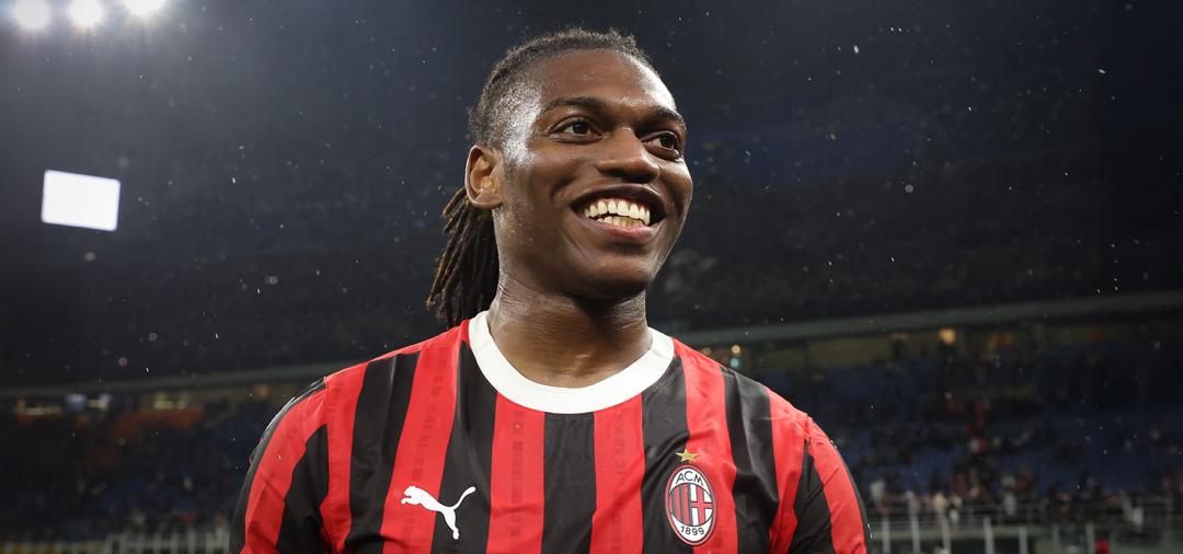 MANCHESTER UNITED HANTAR PENCARI BAKAT PANTAU RAFAEL LEAO