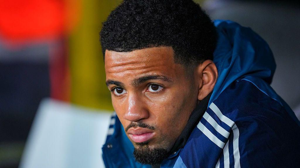 PENGENDALI MARSEILLE PERSOAL KOMITMEN BINTANG MUDA ARSENAL