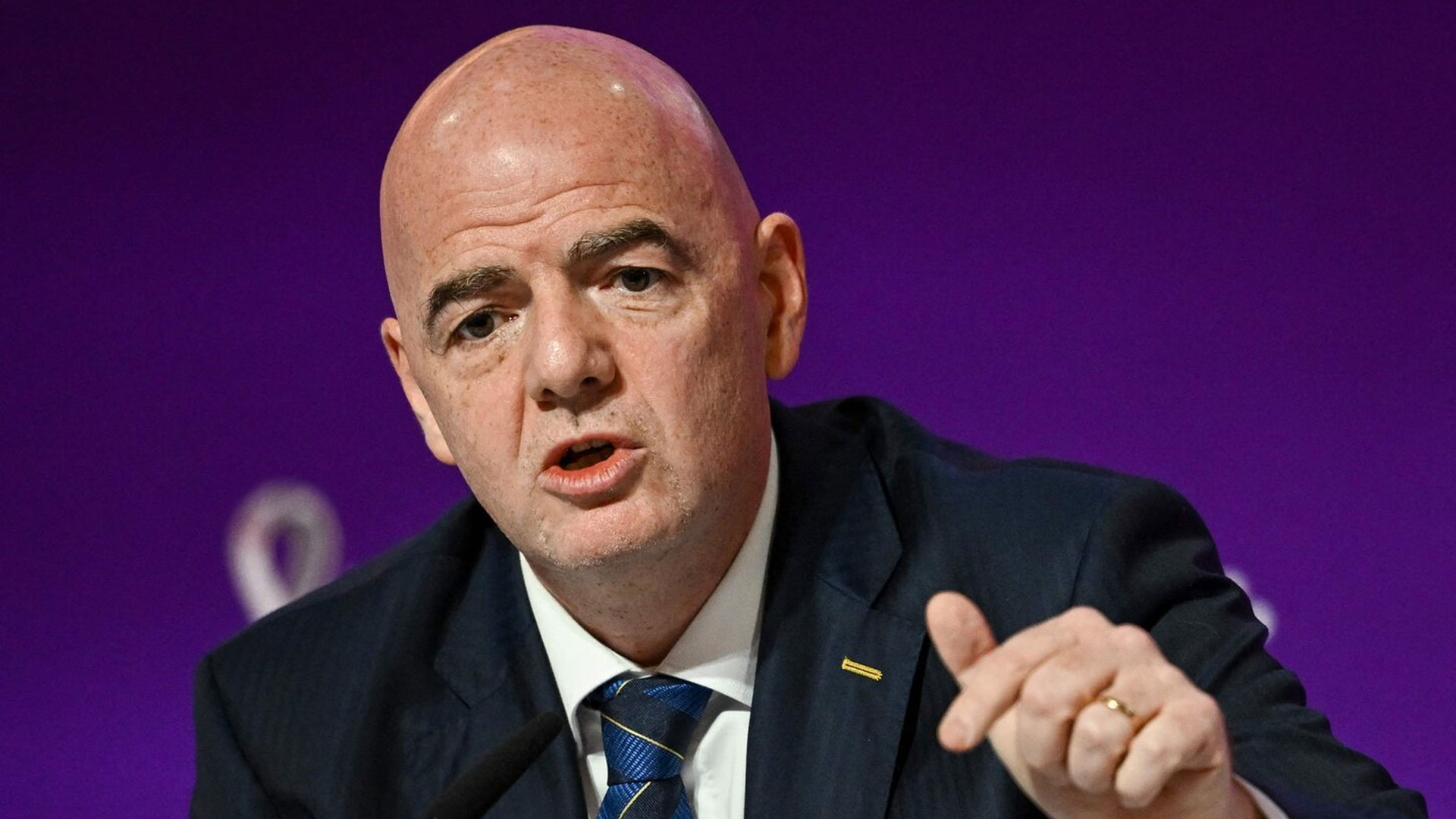 PRESIDEN FIFA PERTAHAN HARGA TIKET PIALA DUNIA